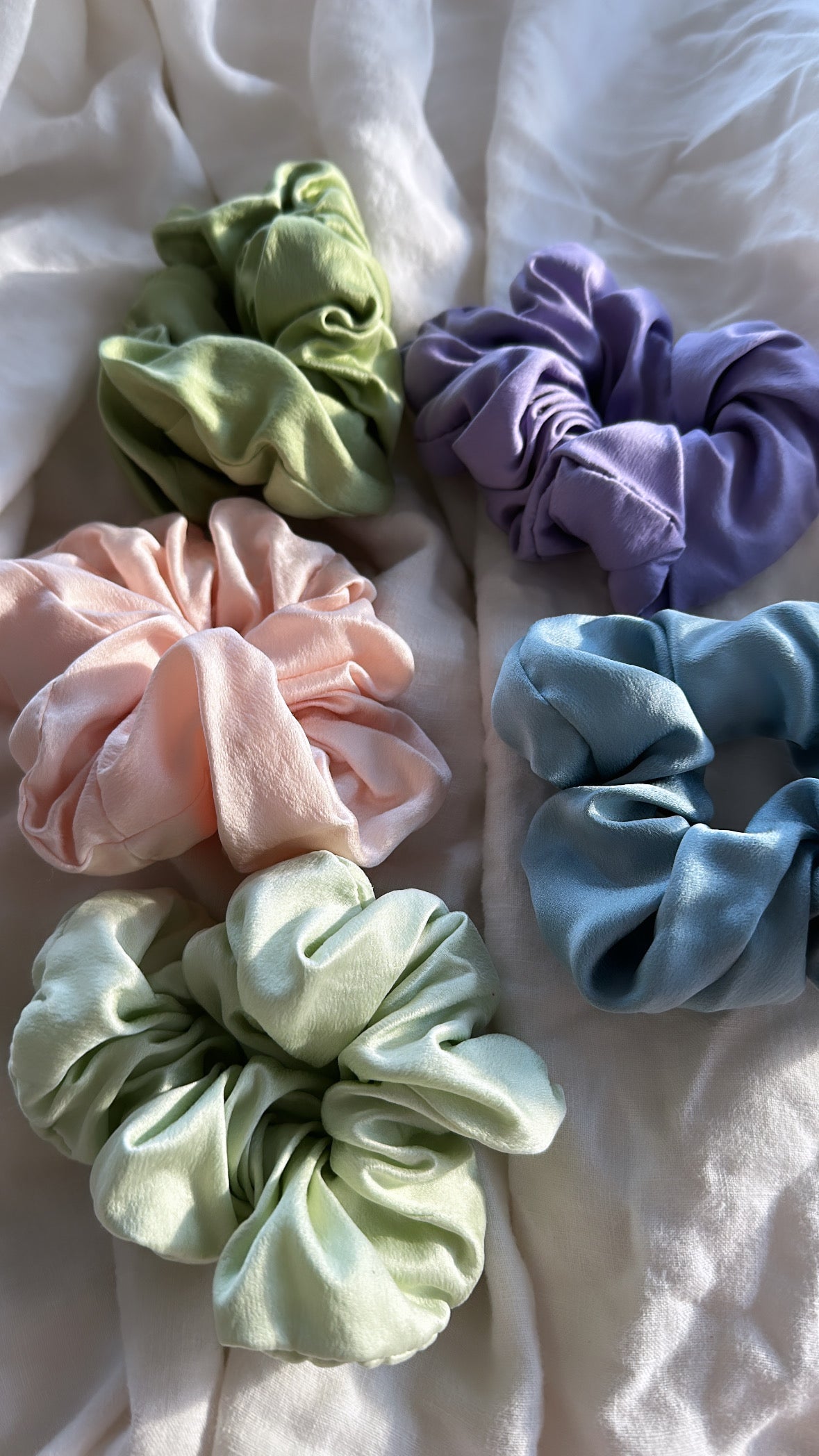 Signature Honeydove Silk Scrunchie