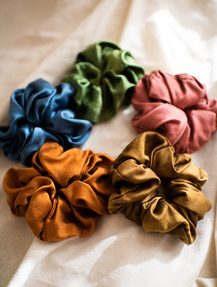 Signature Honeydove Silk Scrunchie